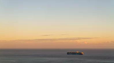 cargueiro-transporte-maritimo.jpg