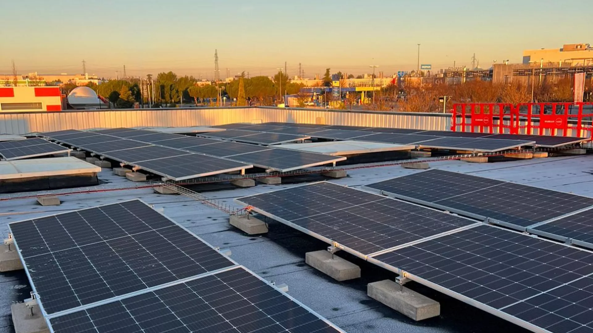 Instalaci%C3%B3n%20realizada%20por%20EDP%20en%20uno%20de%20los%20centros%20de%20Norauto_0.jpg Instalaci%C3%B3n%20realizada%20por%20EDP%20en%20uno%20de%20los%20centros%20de%20Norauto_0.jpg