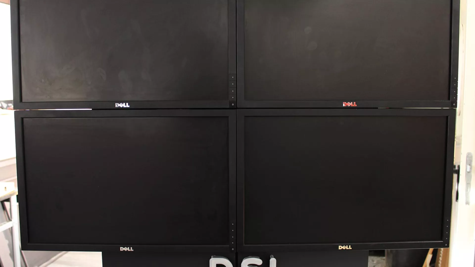 vidoe%20wall%20front.jpg vidoe%20wall%20front.jpg