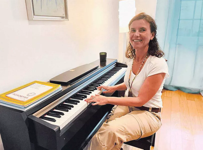 piano-edit%20%281%29.jpg
