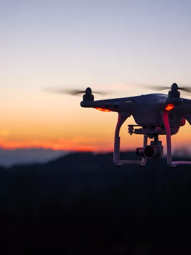 drone-4638280_960_720.jpg